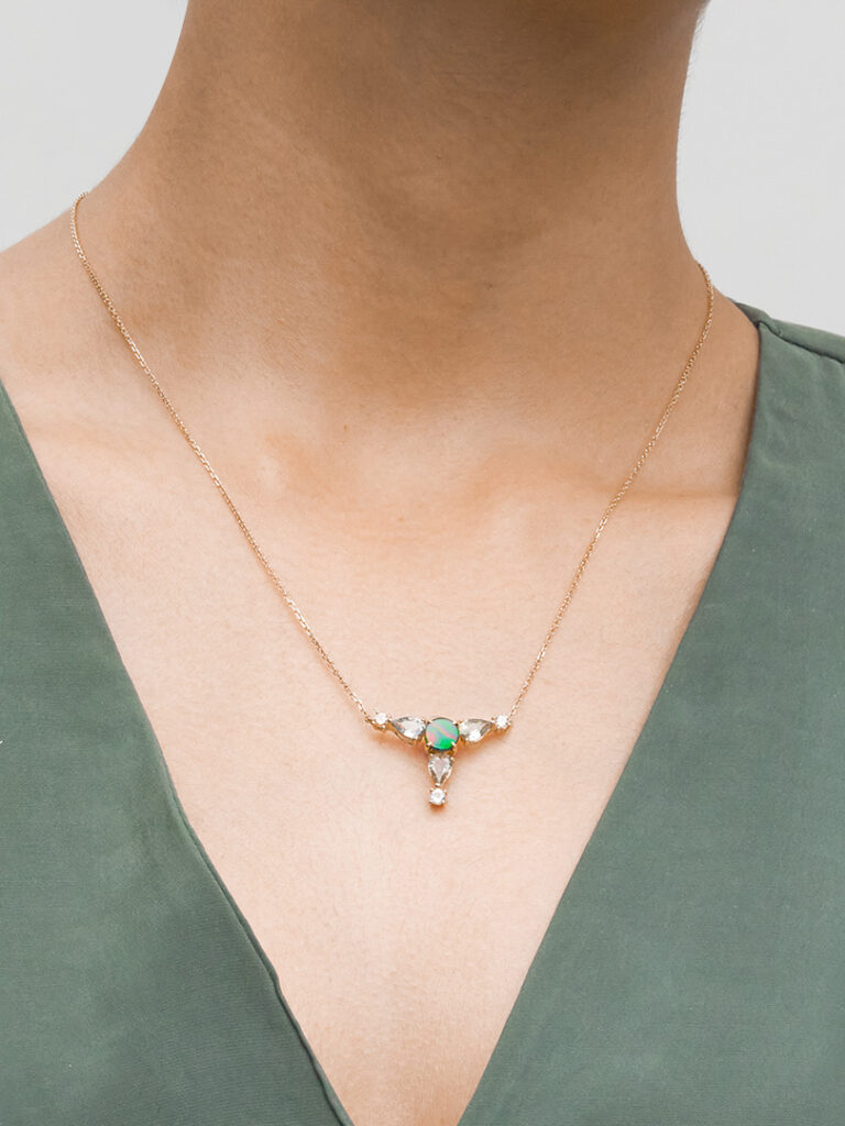 Cleo Trillium Ammolite Necklace