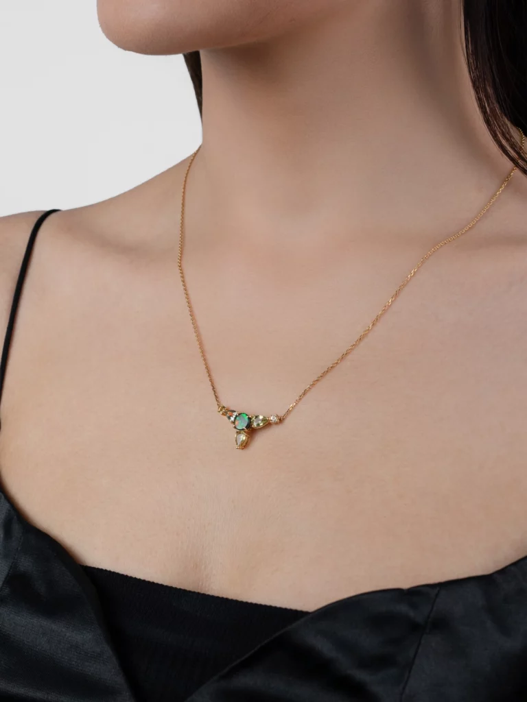 Cleo Trillium Ammolite Necklace